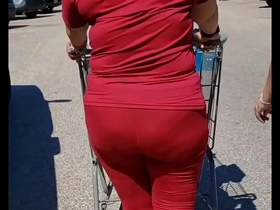 Thick bitch wearing red leggings vpl