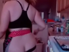 Chubby redhair girl on XXX CUTETEENWEBCAM porn video 