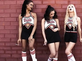 Burningangel devilish cheerleaders offer pussies to photographer