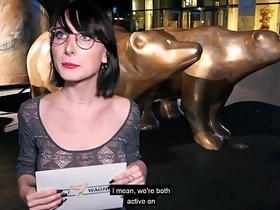 Deutsche studentin abschleppen bei erocom date in berlin öffentliches casting