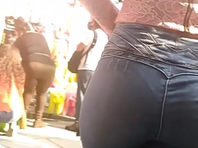 Culazo perfecto en jeans pegaditos amazing perfect ass jeans
