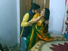 Indian hot Milf aunty vs hot teen!! Indian sex with hindi audio