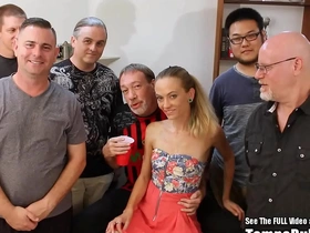 Secluded Blonde Michelle Honeywell Bukkake Party